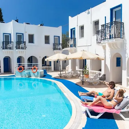 فندق مبيت وإفطار Dreams Bodrum Hotel 3*