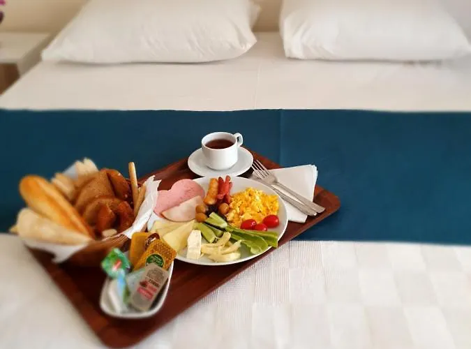 Alojamento de Acomodação e Pequeno-almoço Dreams Bodrum Hotel 3*